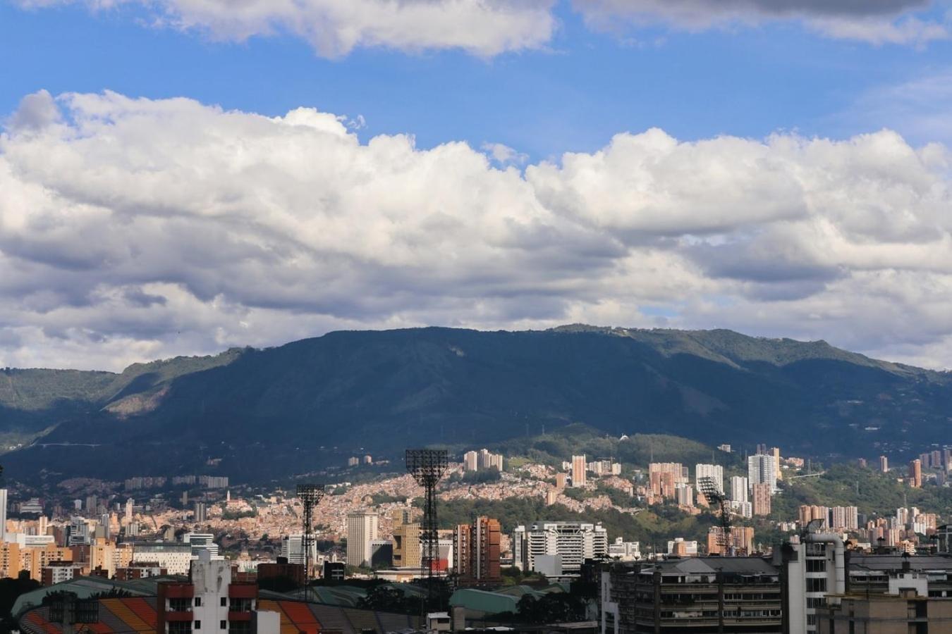 Rosa Negra Haven Cozy Stadio Aparta-Suite Medellín Buitenkant foto